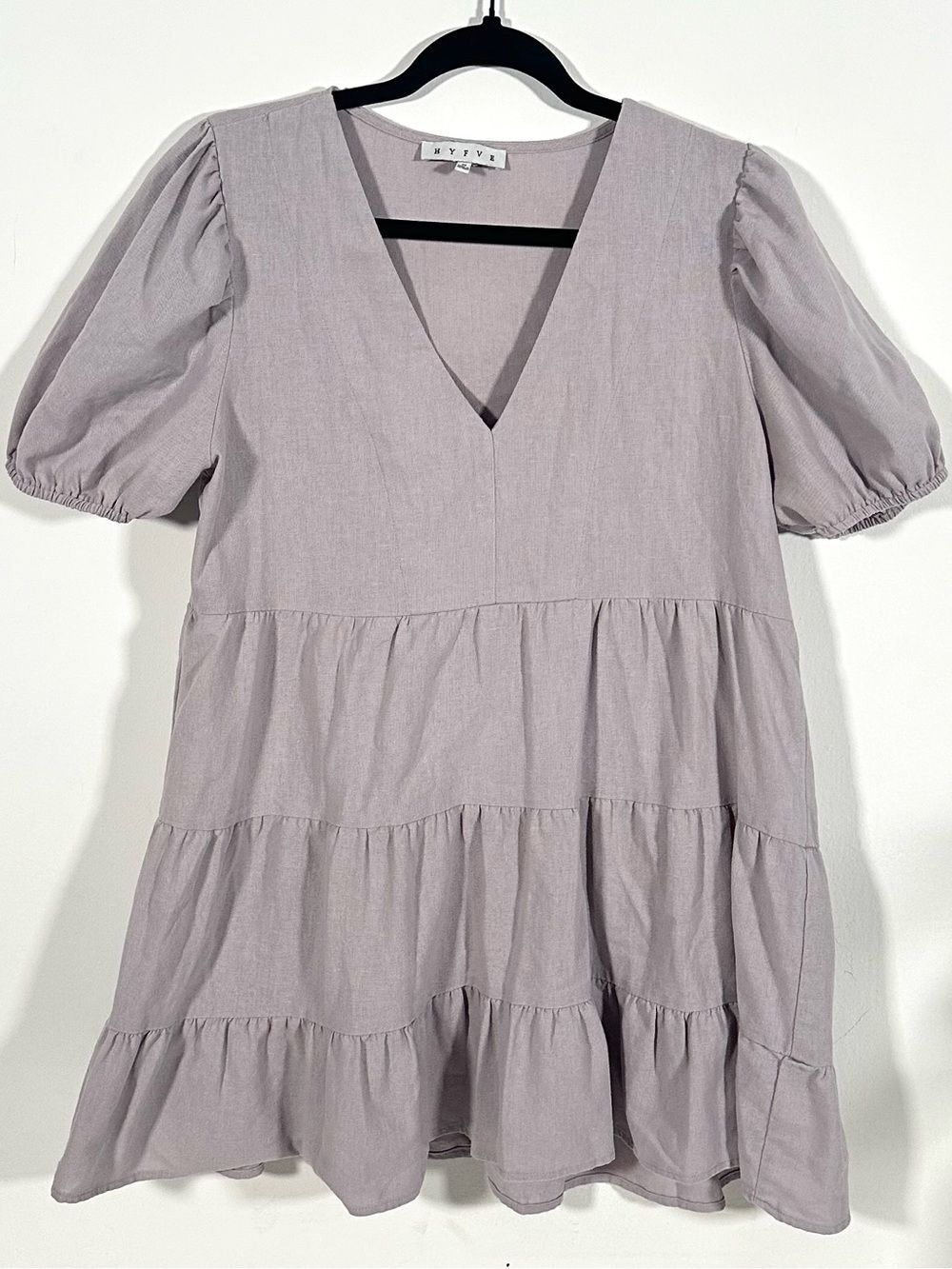 HYFVE Tiered Babydoll Dress V Neck Puff Sleeve Romantic Women’s Medium